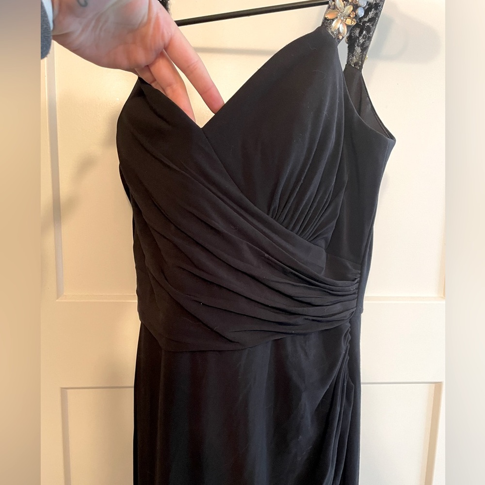 Mac Duggal Formal Gown - Picture 3 of 8